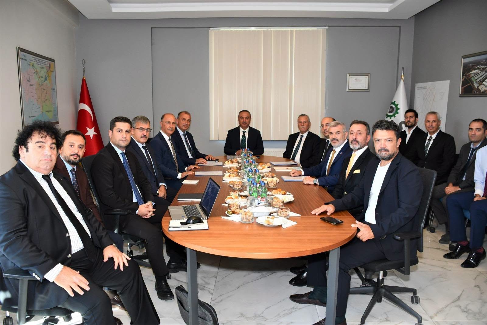 Tekirdağ'da Veliköy OSB'nin otoyol bağlantısı için toplantı yapıldı