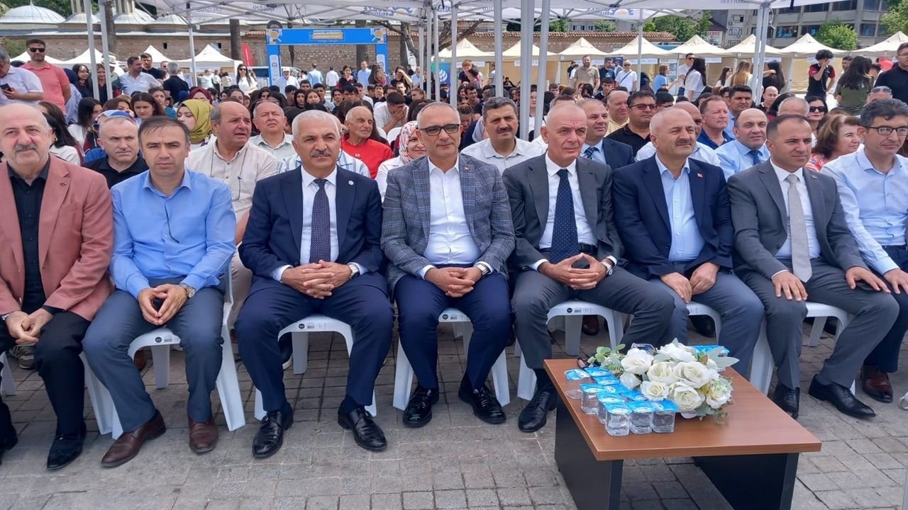 Gebze'de Eğitim ve İstihdam Fuarı Açıldı