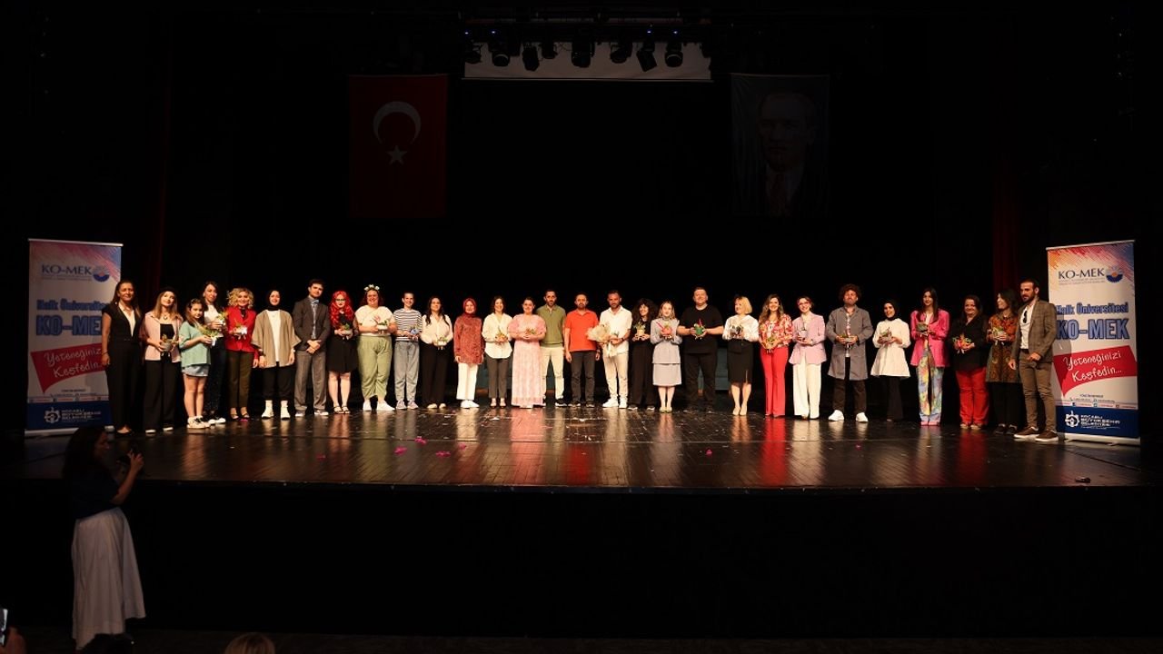 KO-MEK'ten kursiyerlere sahnede tam not