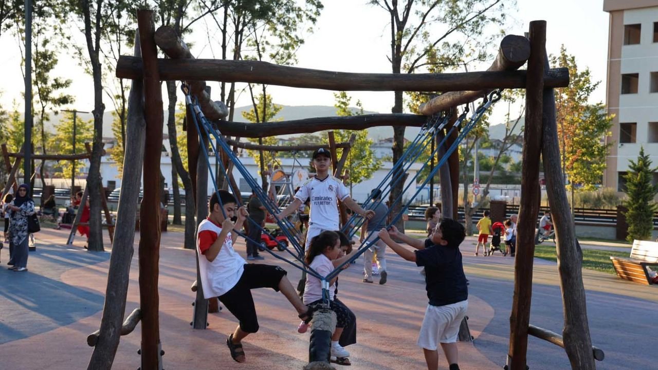 Kocaeli BŞB Derince Sağlıklı Yaşam Parkı dolup taşıyor