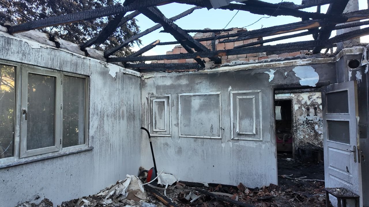 Kocaeli BŞB'den evi yanan vatandaşa yardım eli