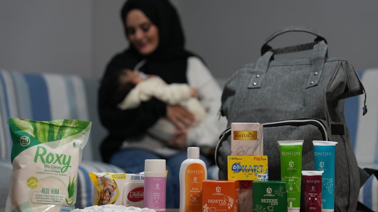 Kocaeli Büyükşehir'den ailelere Hoş Geldin Bebek desteği