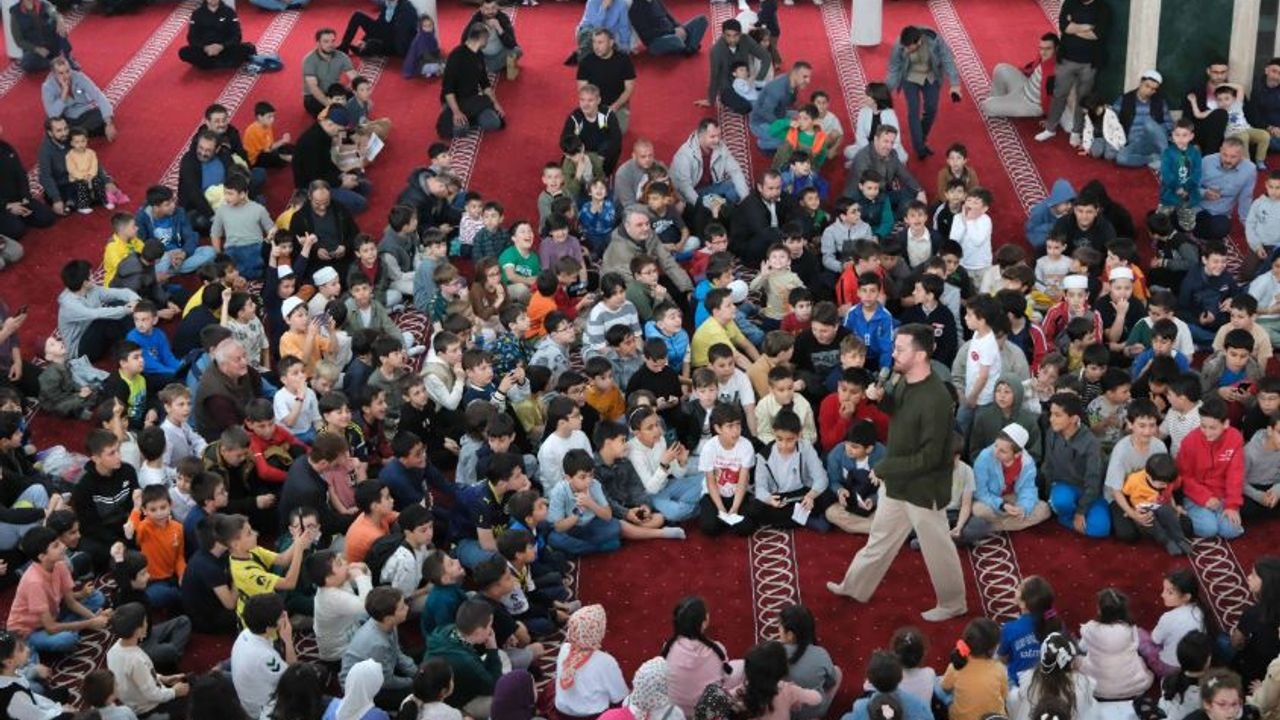 Kocaeli'de çocuklara dijital farkındalık eğitimi