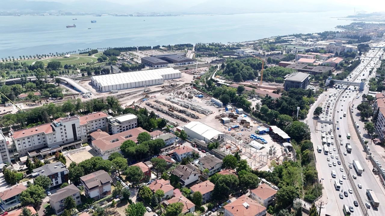 Körfezray: İzmit'e Raylar Uzatılıyor
