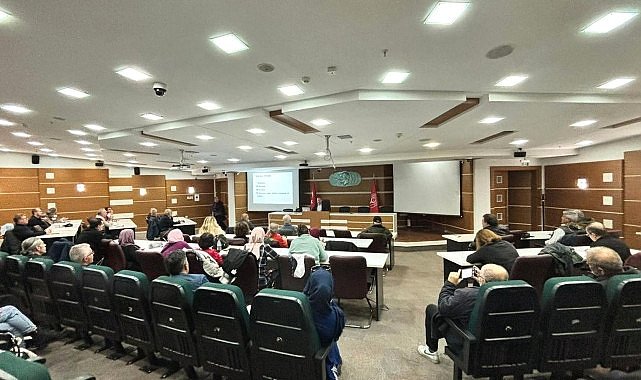 Bornova Belediyesi'nden zeytin üreticilerine destek