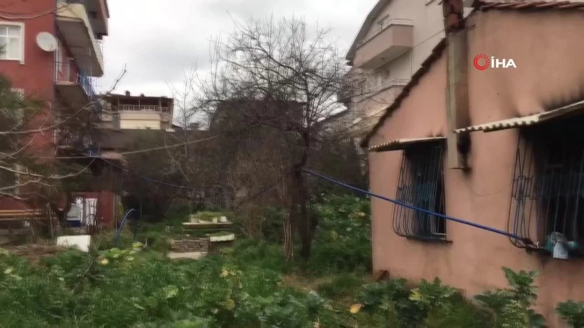 Çakmakla oynayan 5 yaşındaki çocuk gecekonduyu yaktı