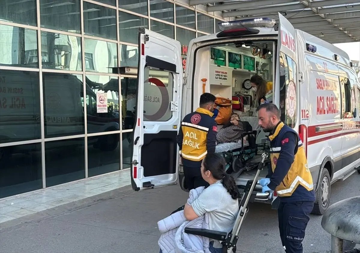 Çayırova'da İlaçlama Sonrası İki Kişi Zehirlenme Şüphesiyle Hastaneye Kaldırıldı