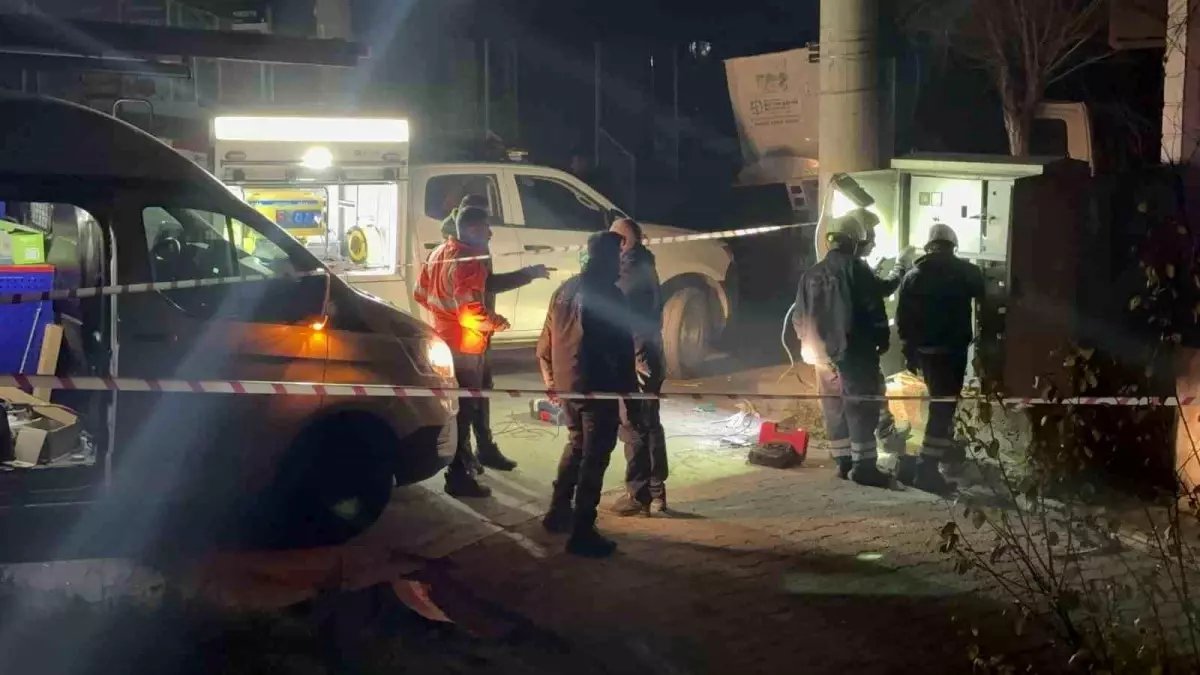 Darıca'da Doğal Gaz Patlaması Sonrası Trafo Yangınları Devam Ediyor