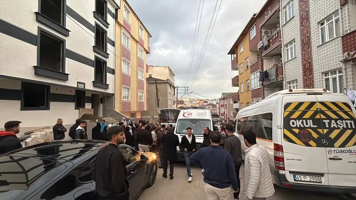 Gebze'de İnşaatta Düşen Kişi Hastaneye Sevk Edildi