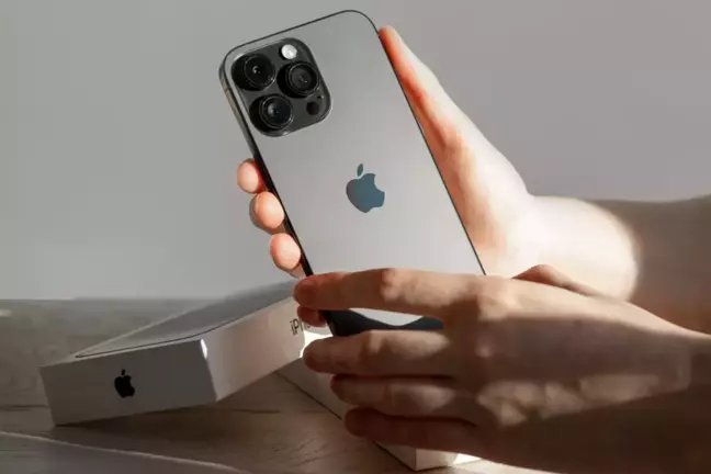 Apple’dan Stratejik Üretim Hamlesi: iPhone Montajı Hindistan’a Taşınıyor
