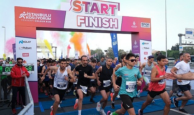 İBB Spor İstanbul'un düzenlediği İstanbul'u Koşuyorum Avrupa etabı nedeniyle Pazar günü tarihi yarımadada bazı yollar trafiğe kapatılacak.