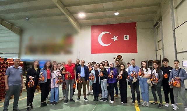 "İşinizi severek yapın, dürüst çalışın, hayal bile edemeyeceğiniz başarı peşinden gelecek"
