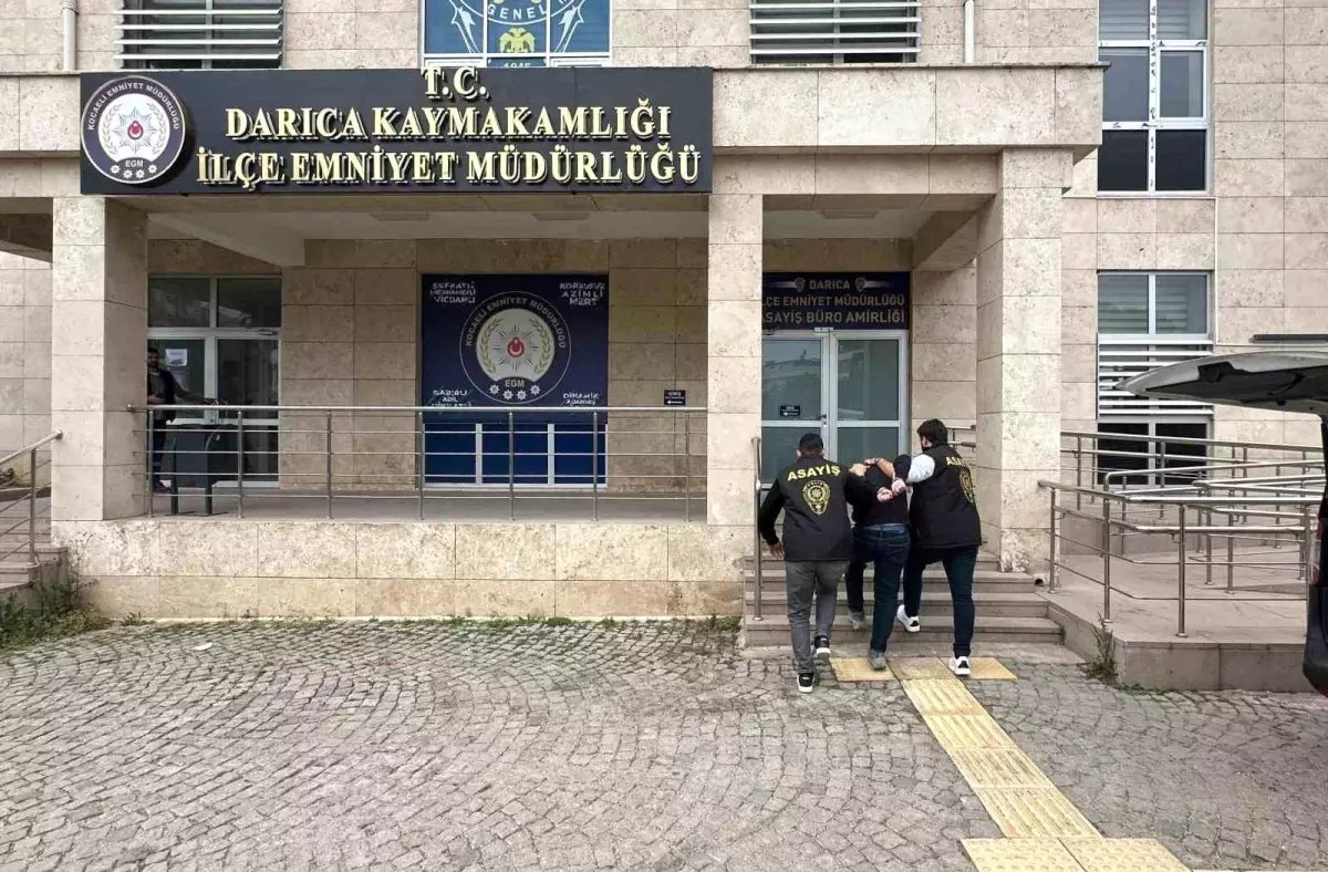 İstanbul'da Polise Tehdit Eden Üniversite Öğrencisi Kocaeli'de Yakalandı
