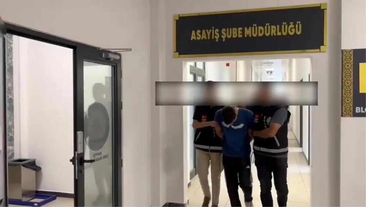İzmit'te Gasp ve Kişi Hürriyetinden Yoksun Kılma Şüphelileri Yakalandı