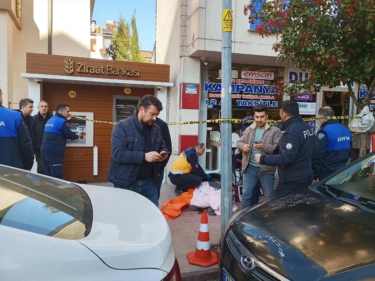 Karamürsel'de ATM'de Silahlı Saldırı: Bir Kişi Hayatını Kaybetti