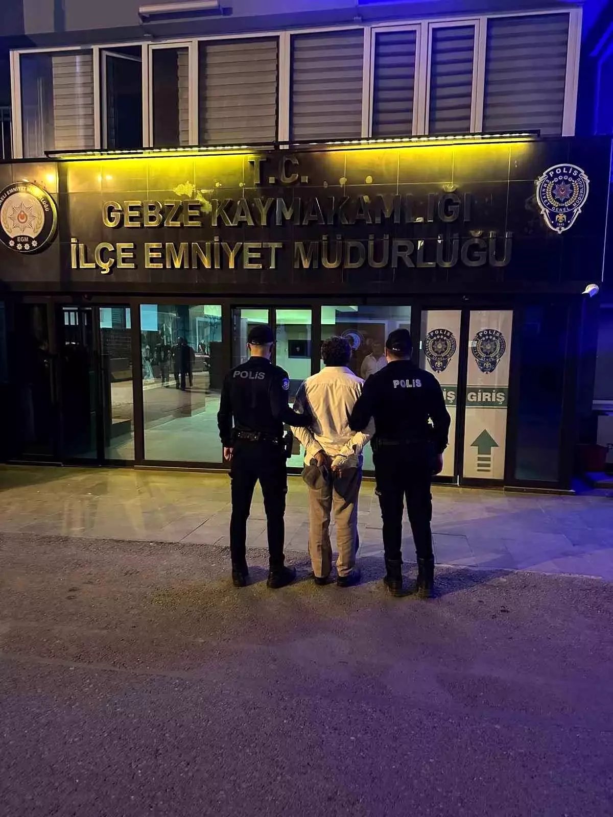 Kocaeli'de 17 Yıl Hapis Cezalı Hükümlü Yakalandı