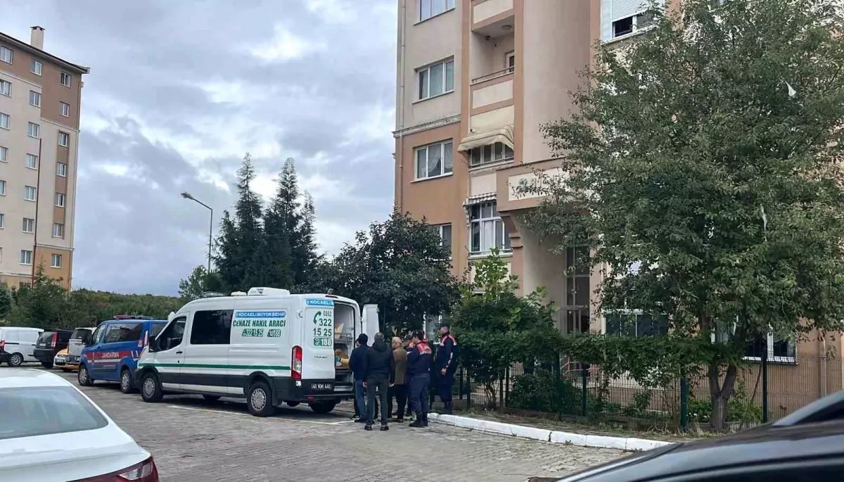 Kocaeli'de 75 Yaşındaki Adam Pencereden Düşerek Hayatını Kaybetti