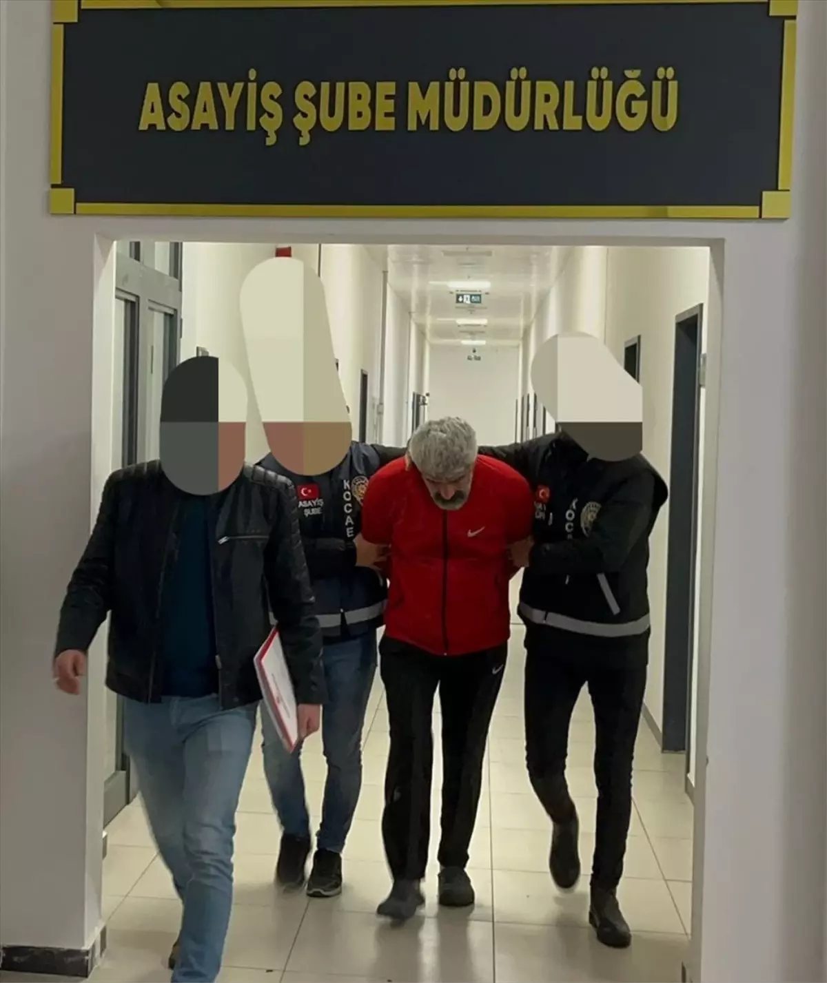 Kocaeli'de Bıçaklı Kavga: Bir Kişi Öldü, Zanlı Tutuklandı