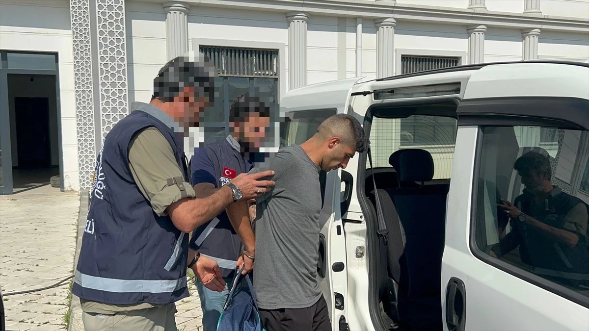 Kocaeli'de Evden Hırsızlık Yapan Şüpheli Tutuklandı