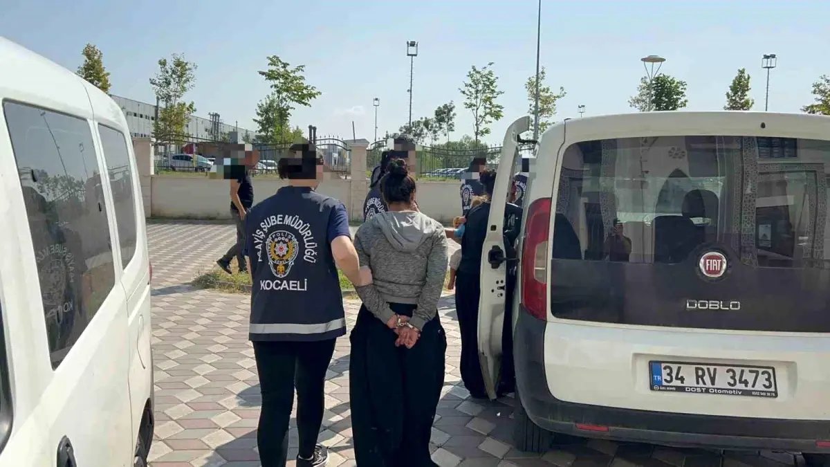 Kocaeli'de Kuyumcudan 560 Bin TL Değerinde Ziynet Eşyası Çalındı