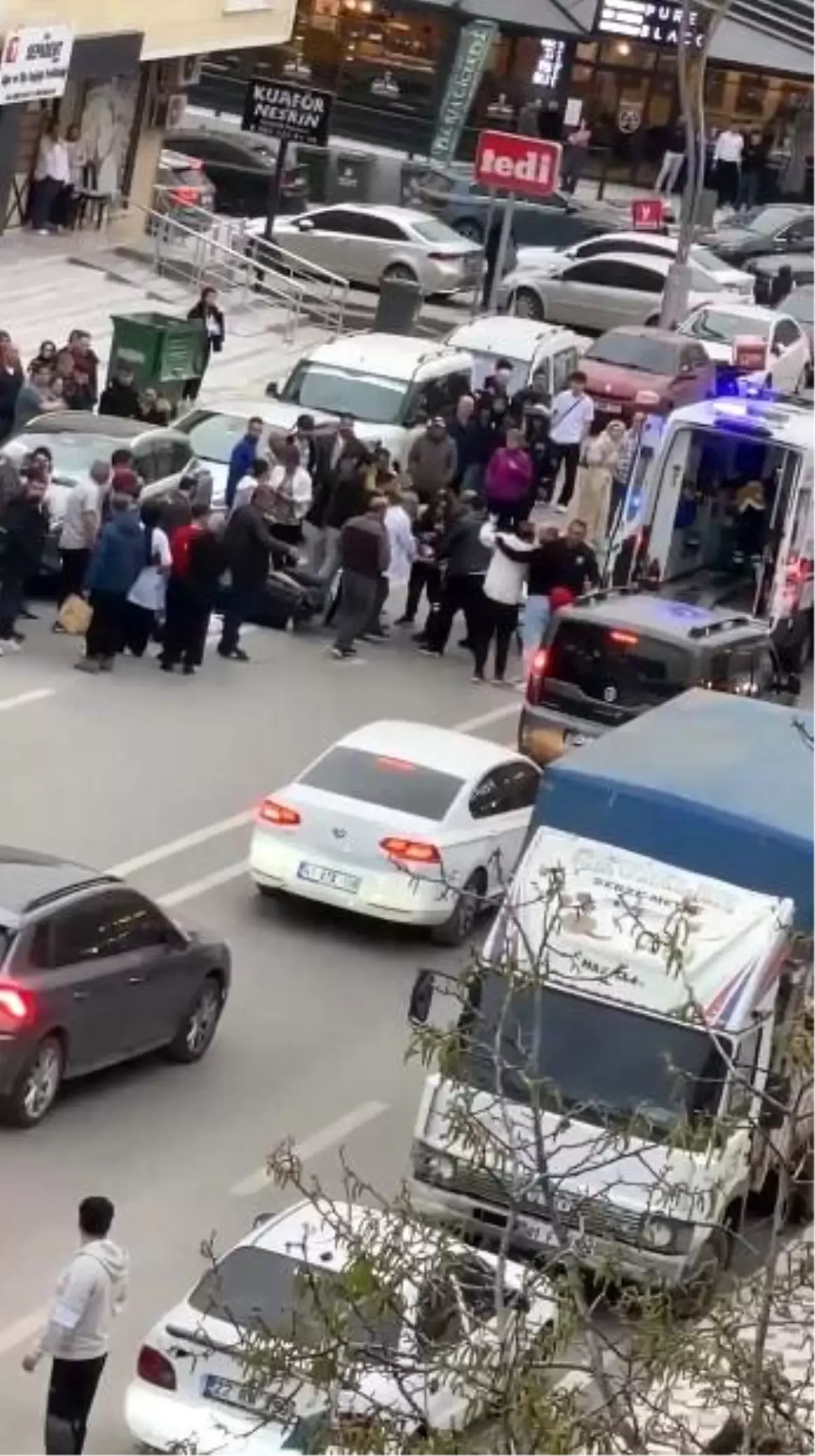 Kocaeli'de Motosiklet Kazası: Bir Kadın Hayatını Kaybetti