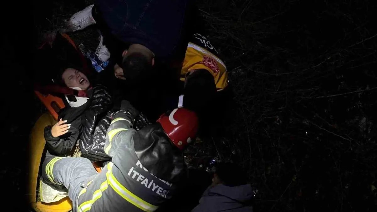 Kocaeli'de Özçekim Yaparken 5 Metreden Düştü