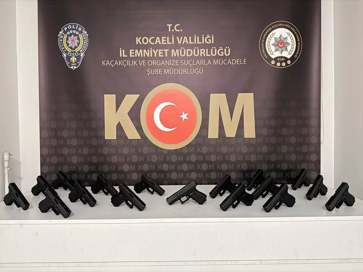 Kocaeli'de Silah Kaçakçılığı Operasyonu: 6 Şüpheli Tutuklandı