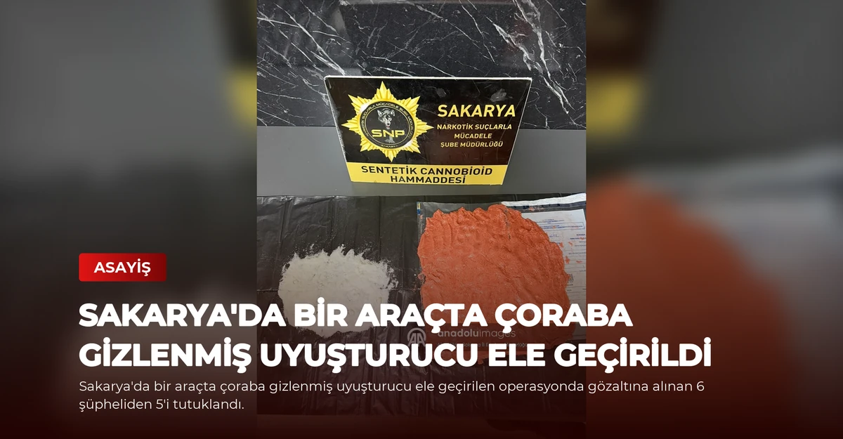 Sakarya'da bir araçta çoraba gizlenmiş uyuşturucu ele geçirildi