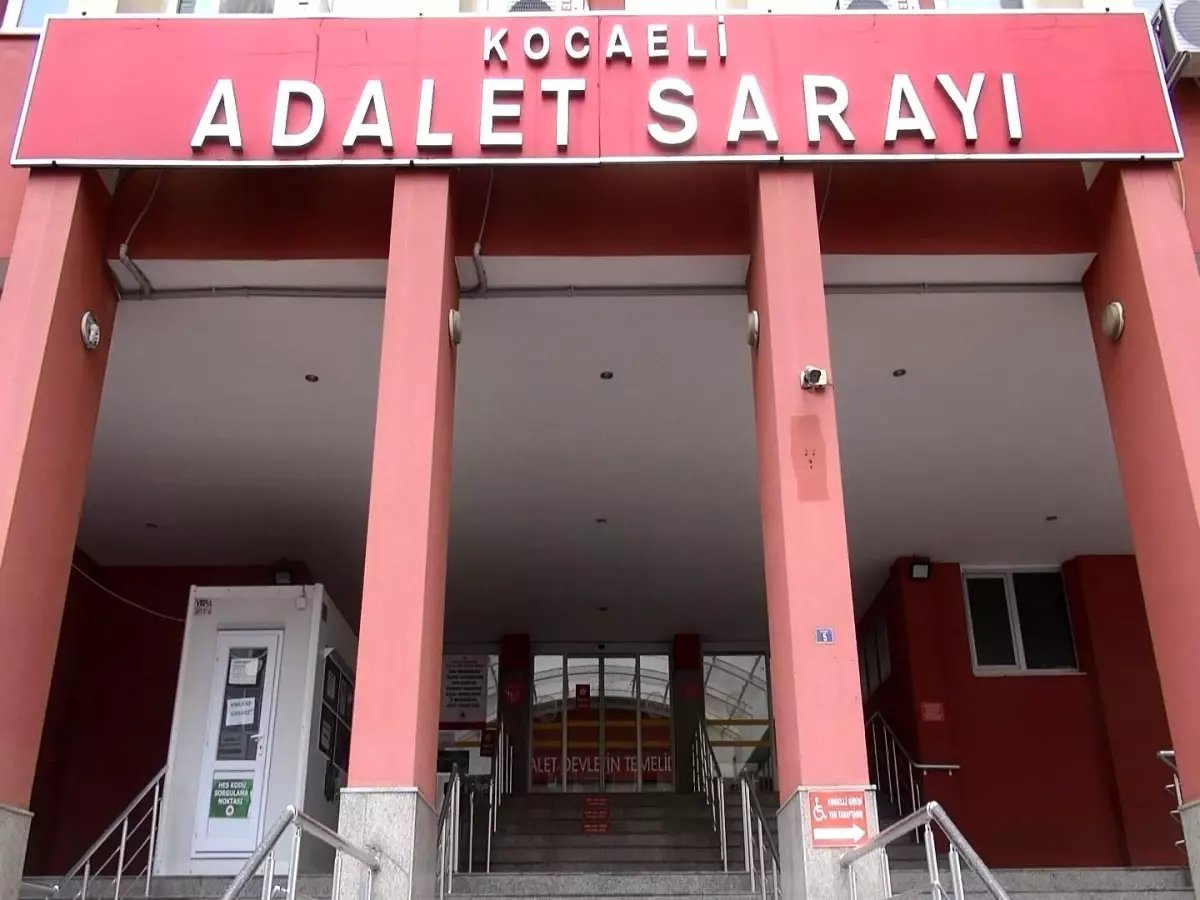 Kocaeli’de 11 ve 16 yaşındaki kızlara cinsel istismar iddiasıyla tutuklanan servis şoförünün yargılanması devam ediyor