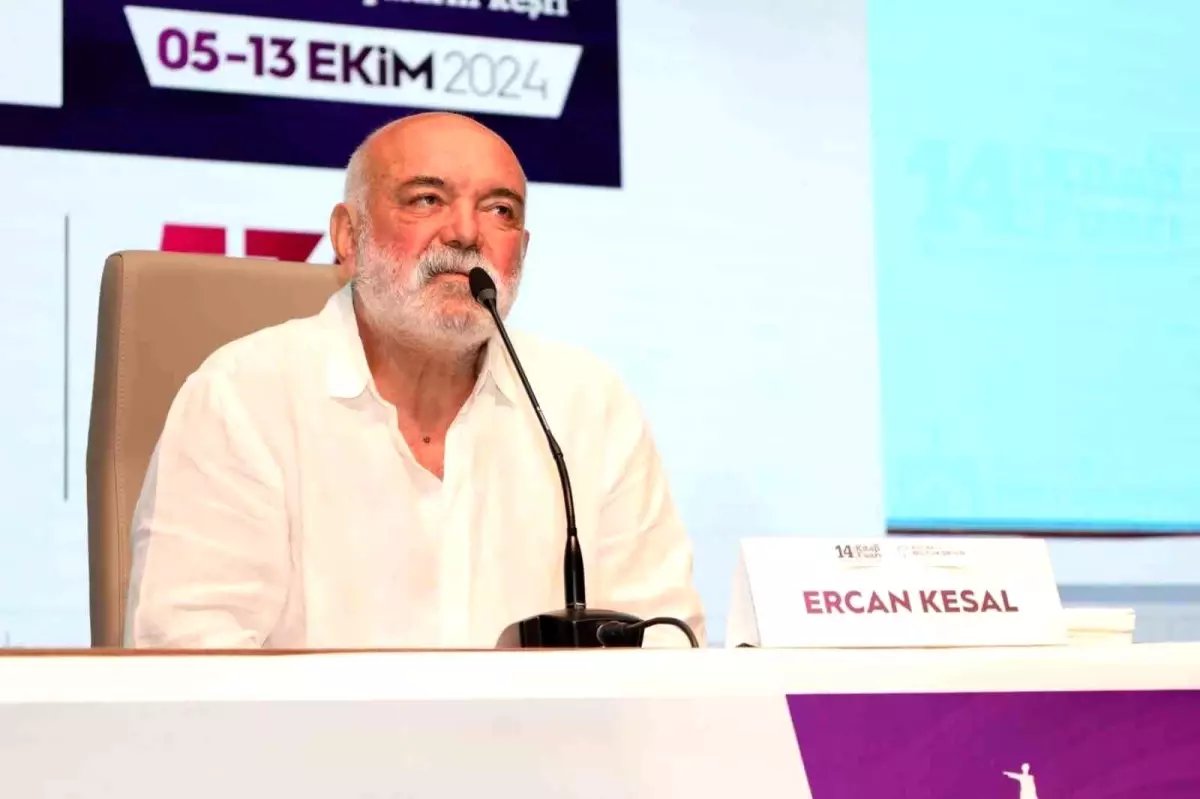 Ercan Kesal, Kocaeli Kitap Fuarı’nda Edebiyat ve Sinema Üzerine Konuştu