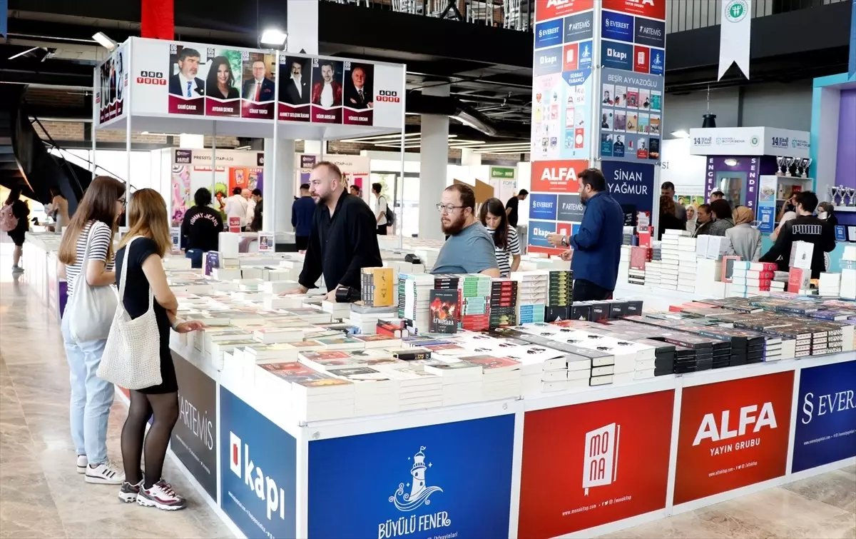 Kocaeli Kitap Fuarı ‘Savaşın ve Acının Edebiyatı’ Temasıyla Kapılarını Açtı