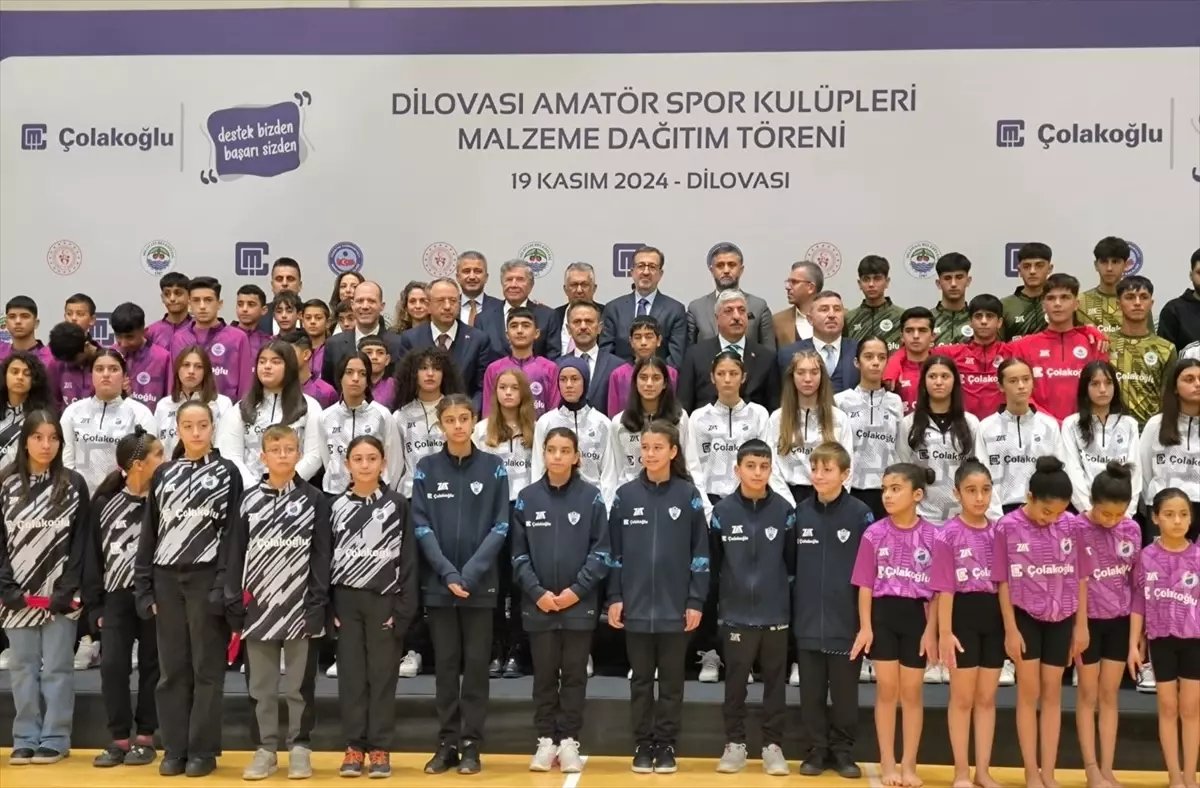  Dilovası’nda Amatör Sporculara Malzeme Desteği