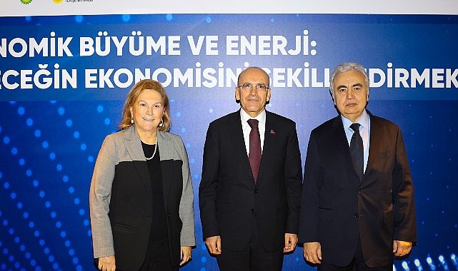  IICEC Konferansı ‘Ekonomik Büyüme ve Enerji: Geleceğin Ekonomisini Şekillendirmek’ temasıyla düzenlendi