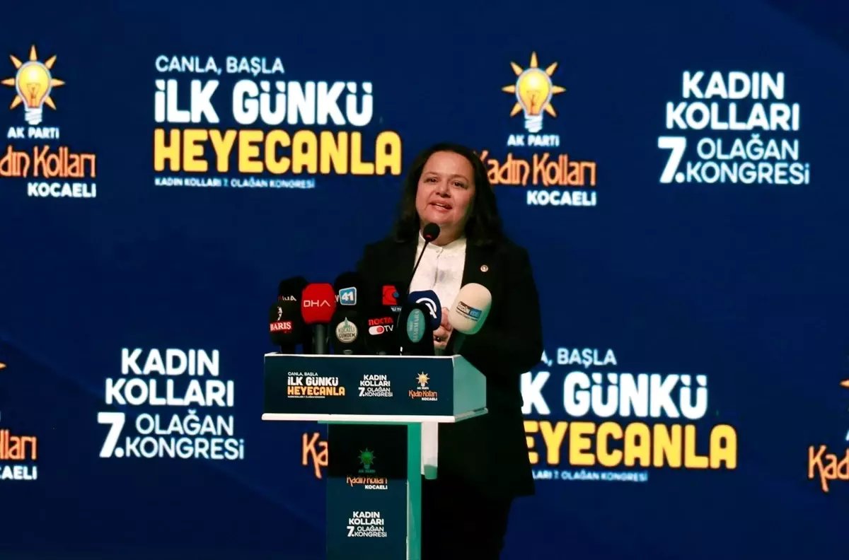  AK Parti Kocaeli Kadın Kolları Kongresi’nde Yasemin Özdemir Yeniden Seçildi