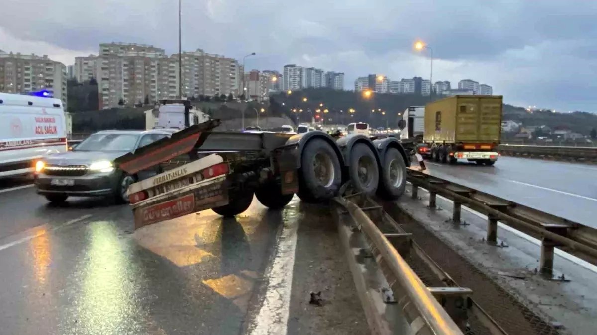  Kocaeli’de Tır Kazası: 2 Araçta Hasar, 1 Yaralı